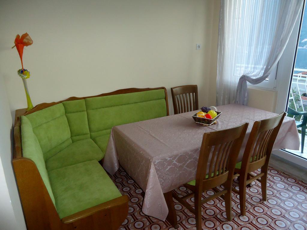 Apartment Vukanic Kotor Bilik gambar