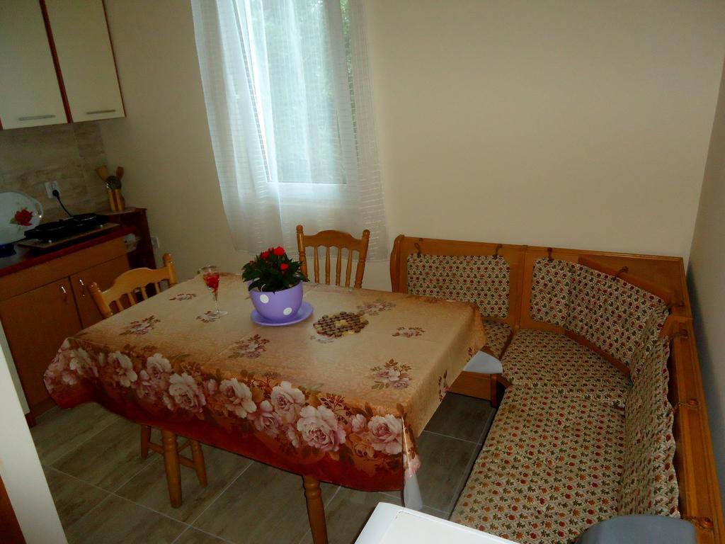 Apartment Vukanic Kotor Bilik gambar