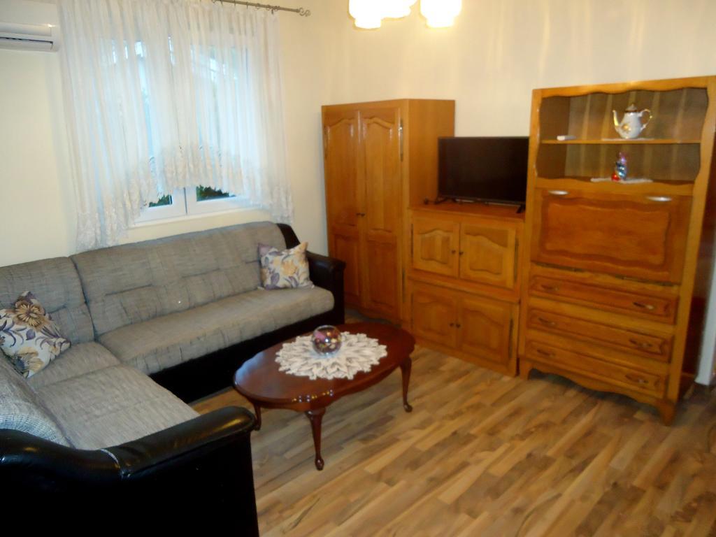 Apartment Vukanic Kotor Bilik gambar